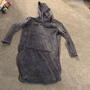 Cozy Gray Hooded Fleece
